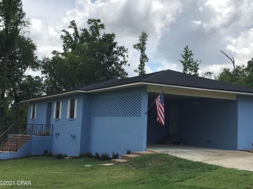 2956 Caledonia St, Marianna FL  32446-3004 exterior