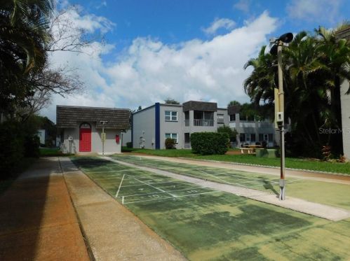 3122 30th Ave, Saint Petersburg, FL 33713-2553
