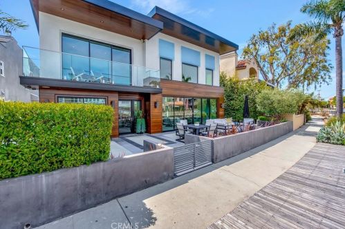 50 Rivo Alto Canal, Long Beach CA  90803-4047 exterior