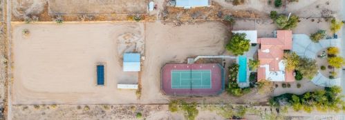 1709 Avenue, Lancaster, CA 93534-7401