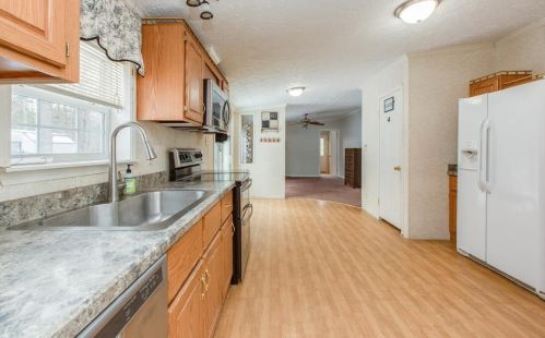 25 James Rd, Fremont NH  03044-3214 exterior