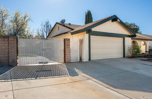 1120 Arcane St, Simi Valley CA 93065-4406 exterior