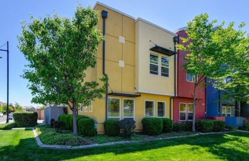 10948 Tower Park Dr, Rancho Cordova CA  95670-6264 exterior