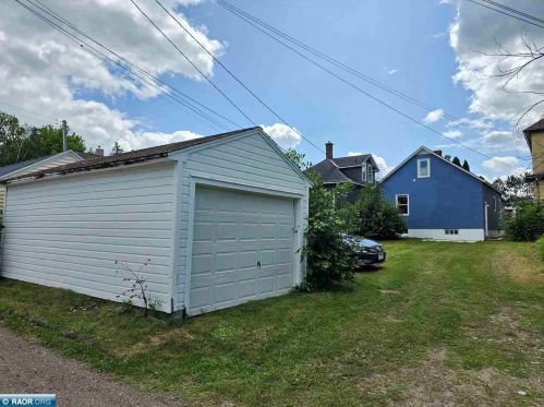302 1st St, Chisholm MN  55719-1709 exterior