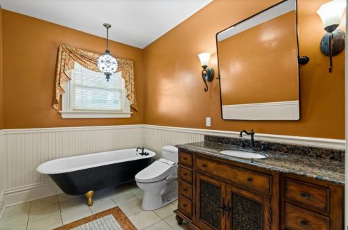 44 7 St, San Jose CA  95112-7401 exterior