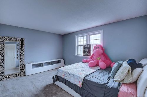 9 Still Field Rd, Manchester CT  06040-6355 exterior