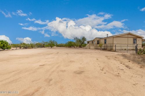10531 Cherokee Ln, Tucson, AZ 85736-2303