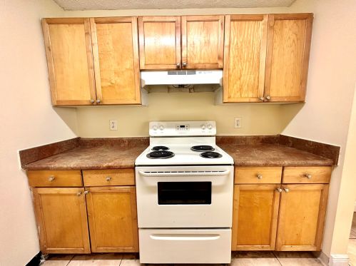 710 Meadows Cir, Boynton Beach FL  33436-8927 exterior