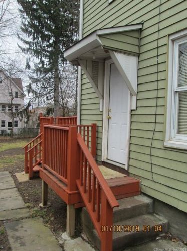 55 Lawlor St, New Britain, CT 06051-1110