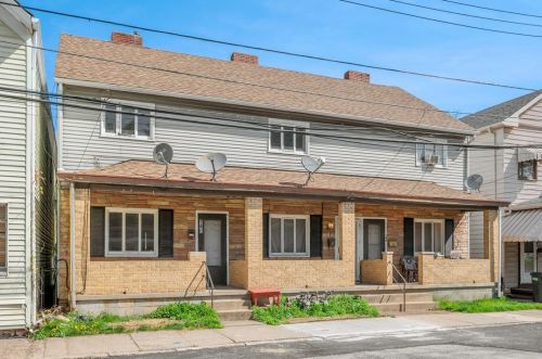 144 Watkins Ave, Wall, PA 15148-1319