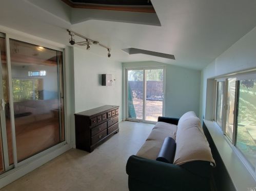 21801 Eastside Rd, Willits CA  95490-5700 exterior