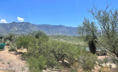 16111 Magoo Pl, Tucson, AZ 85739-9704