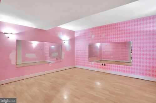 20 Cool Springs Ln, Charles Town WV  25414-4647 exterior