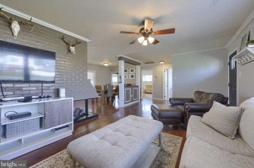 90 Stanley Ave, Landisville PA  17538-1023 exterior