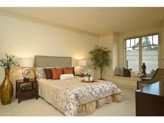 1155 Merrill St, Menlo Park CA  94025-4363 exterior