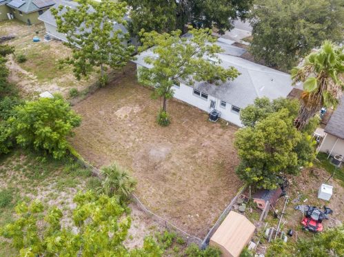 10 Celeste St, Apopka FL  32703-7502 exterior