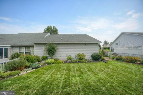 9 Pheasant St, Navy Sup Dpt PA  17050-3145 exterior