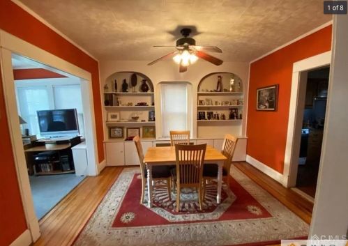164 Freeman St, Woodbridge, NJ 07095-3125