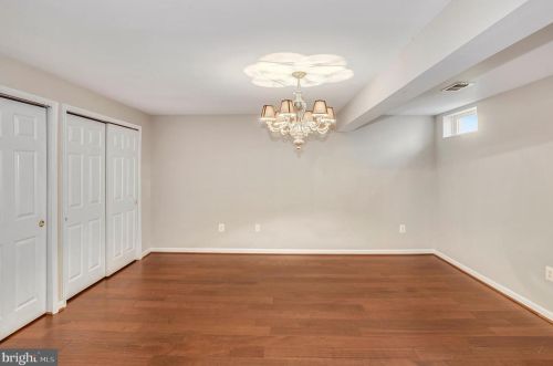 6733 Sutton Oaks Way, Gainesville VA  20155-1489 exterior