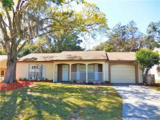 12111 Camp Creek Ln, Port Richey, FL 34667-2665