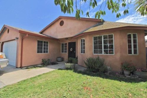 379 Palm Ave, Greenfield, CA 93927-5249