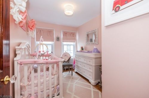 23 Linden Pl, Nutley NJ  07110-2244 exterior