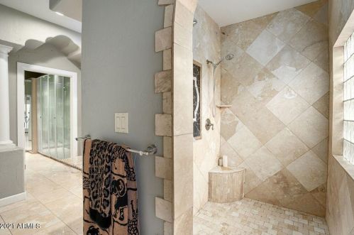 7210 17 Ave, Phoenix AZ 85027-5307 exterior