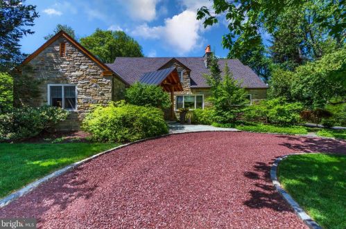 344 Ardmore Ave, Ardmore, PA 19003-1012