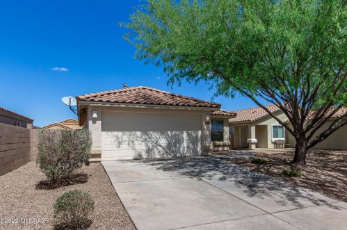 6750 Copperwood Way, Tucson, AZ 85757-6916