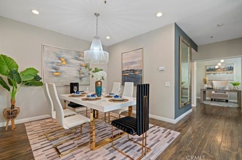 8 Ellisworth Aisle, Irvine, CA 92620-5726