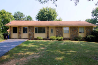8200 Mountain Creek Ln, Knoxville, TN 37923-1218