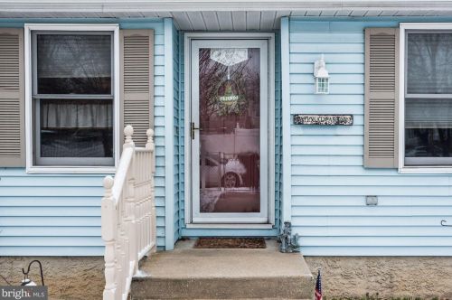 420 Pennsylvania Ave, West Deptford, NJ 08063-1222