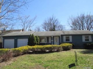 18 Lakewood St, Canaan Lake NY  11772-2536 exterior