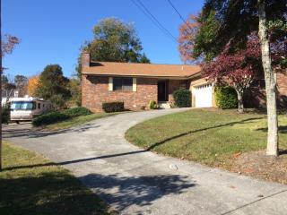 7406 Wickam Rd, Knoxville, TN 37931-1755