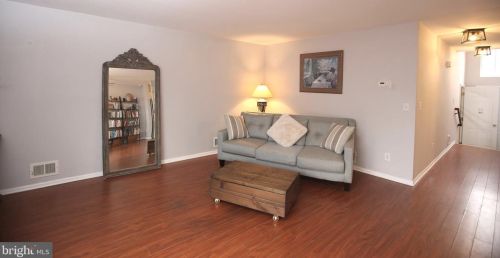 108 Violet Ln, Trenton NJ  08638-2031 exterior