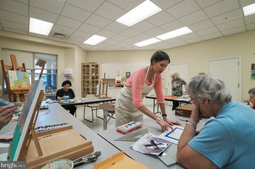 2332 Windrow Dr, Princeton NJ  08540-5019 exterior