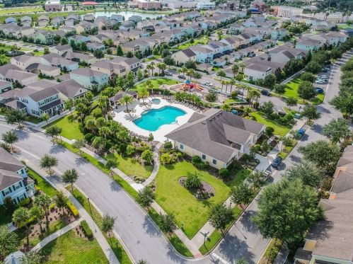 6138 Hadley Commons Dr, Riverview FL  33578-4270 exterior