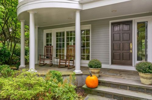 86 Sheridan Rd, Scarsdale, NY 10583-1553