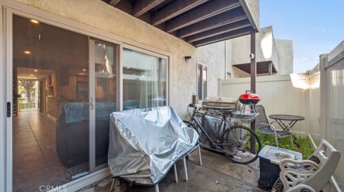 1286 Mohave Dr, Colton CA  92324-4755 exterior