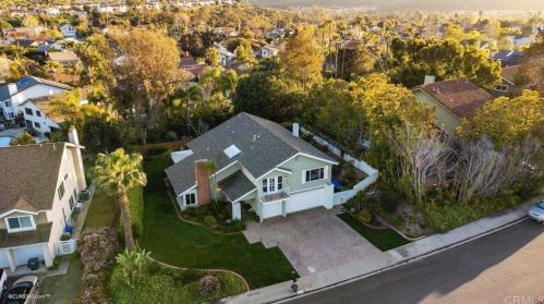 2257 Plazuela St, Carlsbad CA  92009-8029 exterior