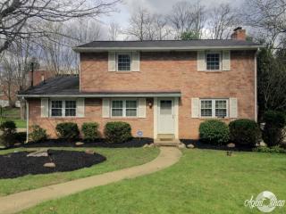 122 Shippen Dr, Moon Twp, PA 15108-2623
