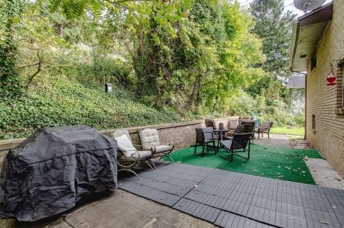 400 Marie St, Glassport, PA 15045-1125
