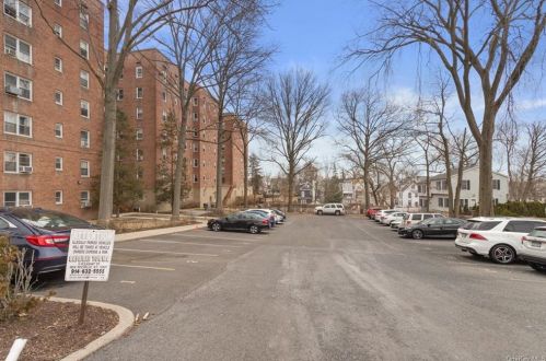 70 Locust Ave, New Rochelle NY  10801-7361 exterior