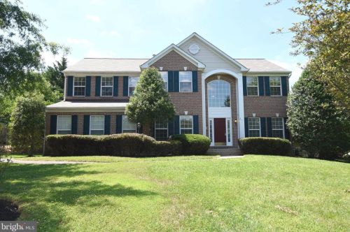 101 Locust Grove Dr, Purcellville, VA 20132-3279