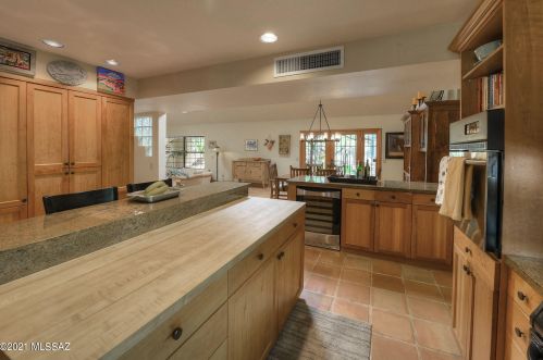 3900 Homestead Ave, Tucson, AZ 85749-9516