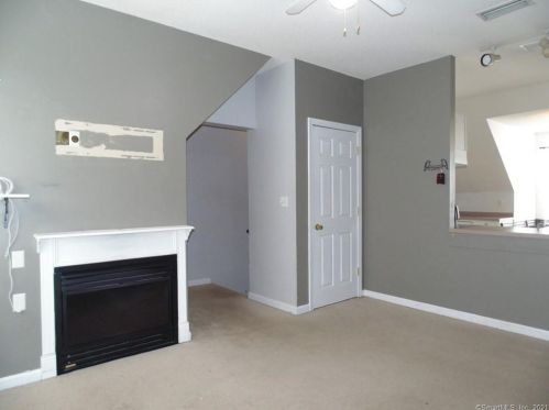 5 Pasco Dr, East Windsor, CT 06088-1713