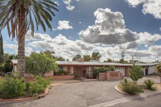 4312 Holmes St, Tucson, AZ 85711-2946