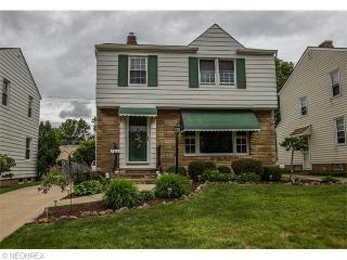 9516 Snow Rd, Cleveland OH  44130-2129 exterior