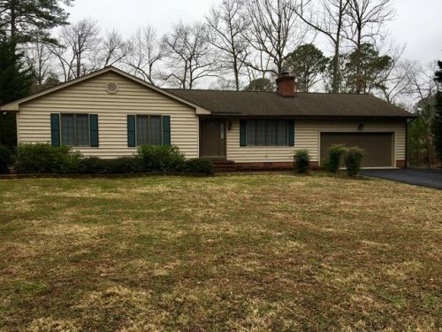 170 Holly Cove Rd, White Stone, VA 22578-2205