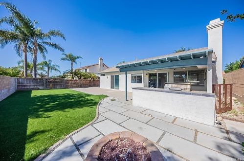 3259 Tamarind Ave, Rialto CA  92377-3657 exterior